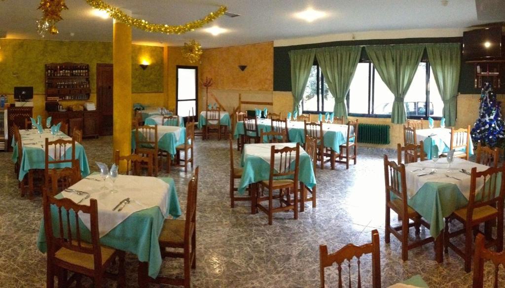 Hotel Restaurante Jarilla Bagian luar foto