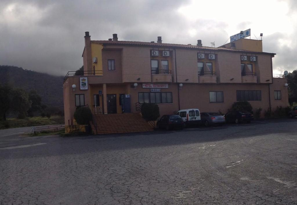 Hotel Restaurante Jarilla Bagian luar foto
