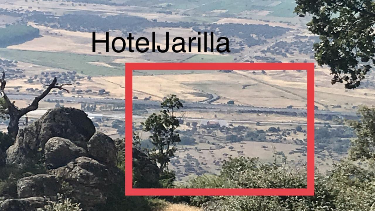 Hotel Restaurante Jarilla Bagian luar foto